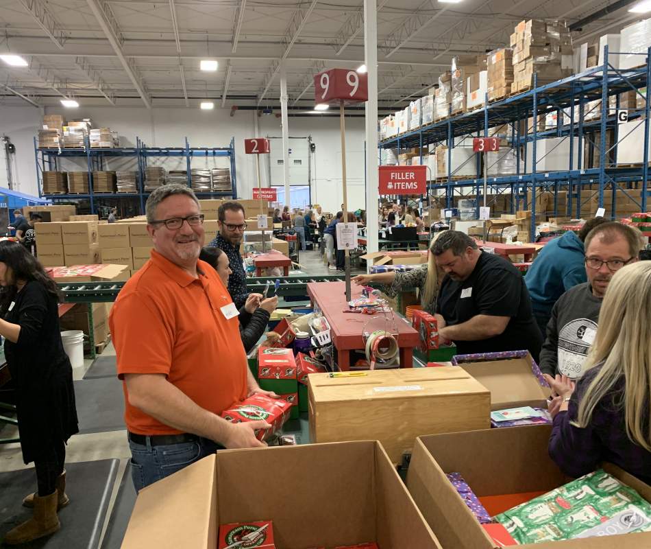 AirSprint corporate community service Operation Christmas Child