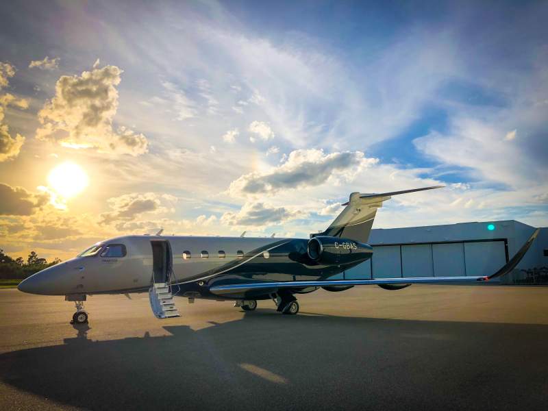 Which Florida airports are accessible by private jet?