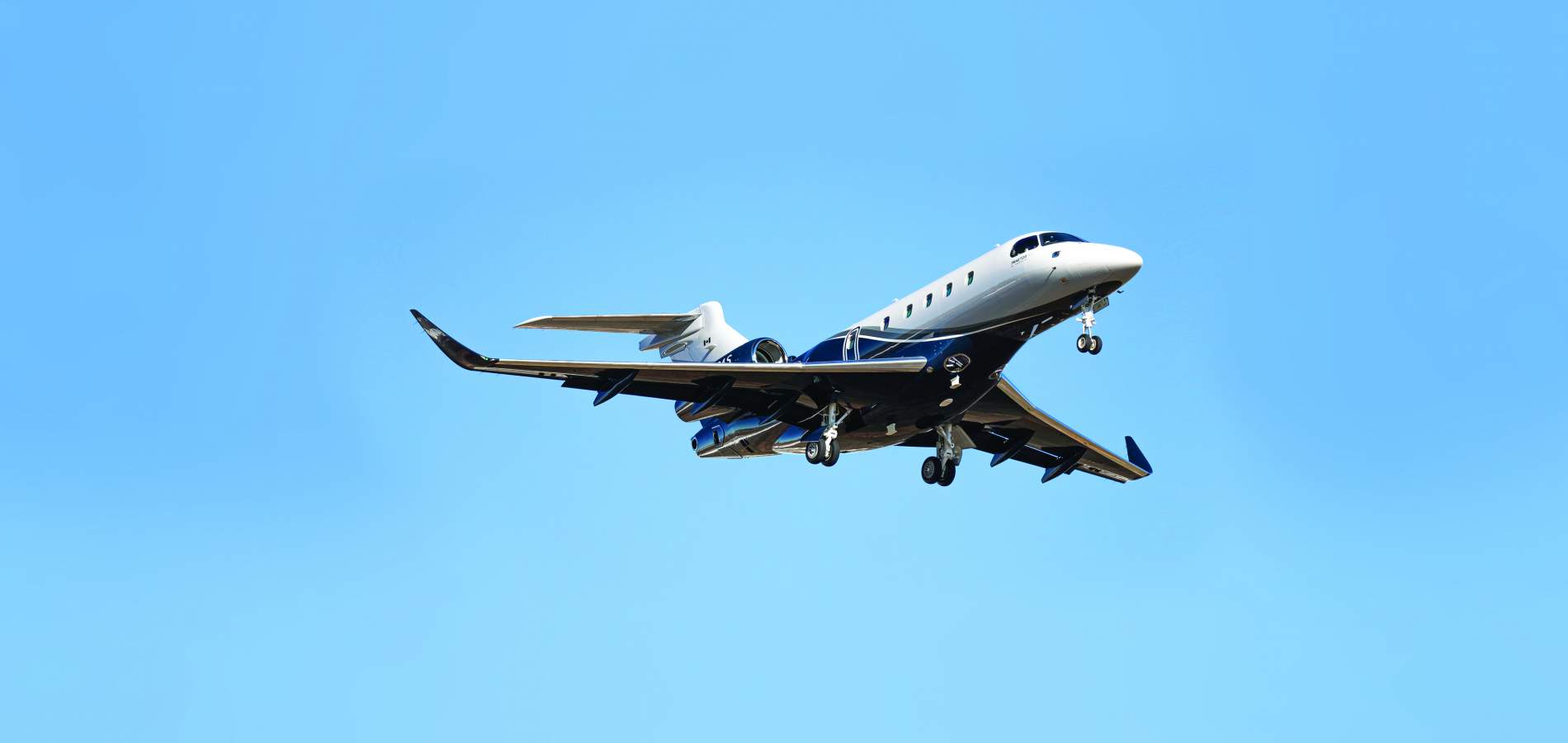 AirSprint | Embraer Praetor 500 Takes Flight