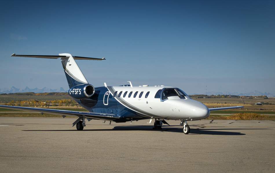 Citation CJ3+ | Autumn has arrived - l'automne est arrivé | Calgary/Springbank Airport, AB