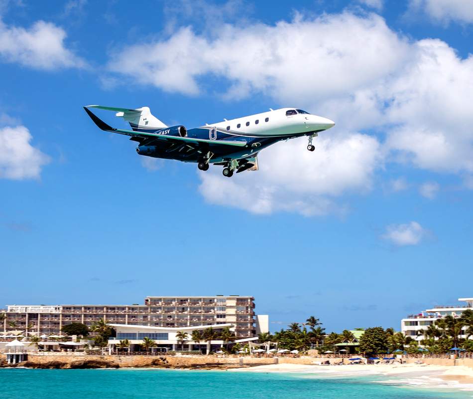 AirSprint Embraer Praetor 500 arriving to Sint Maarten