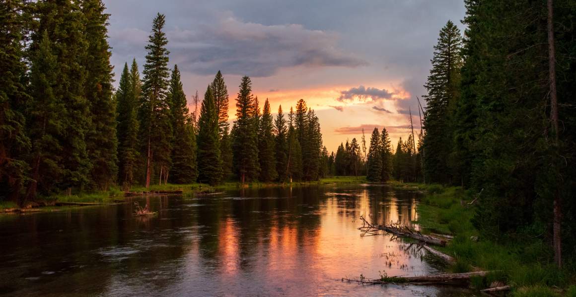 Sunset On Idaho's Salmon River | AirSprint Private Aviation