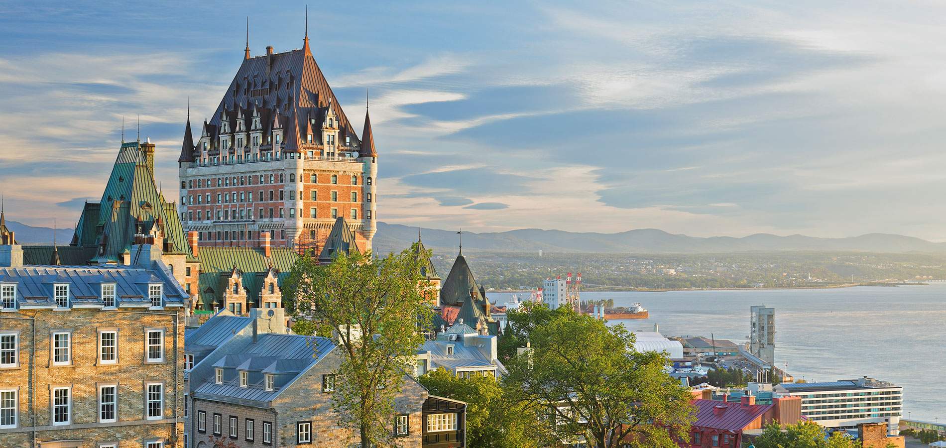 Fairmont Le Château Frontenac with Village