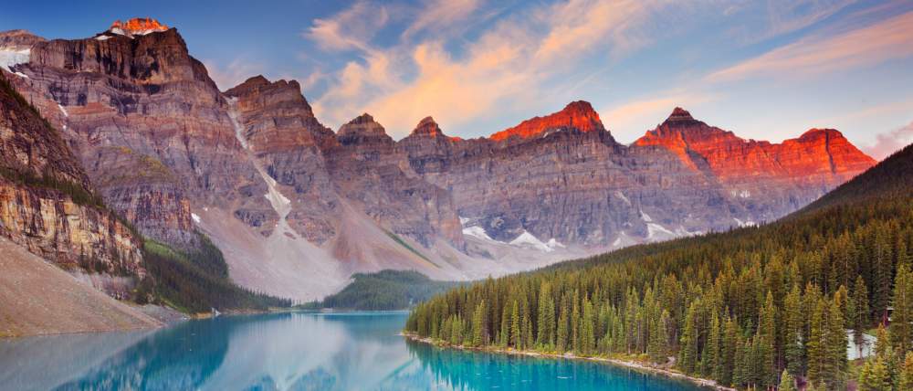 Beautiful Mountainscape in Banff Alberta