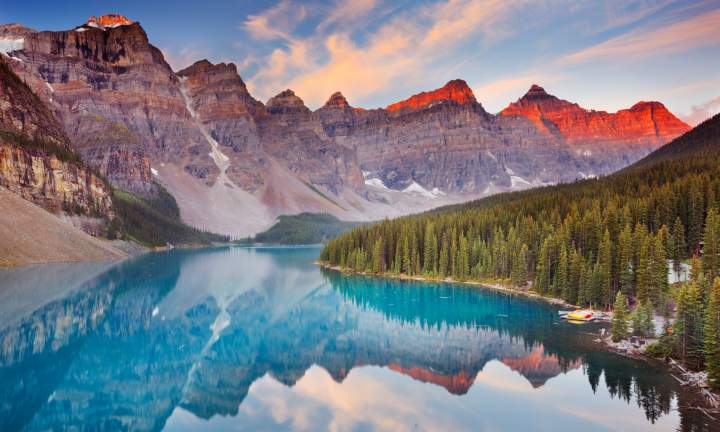 Beautiful Mountainscape in Banff Alberta